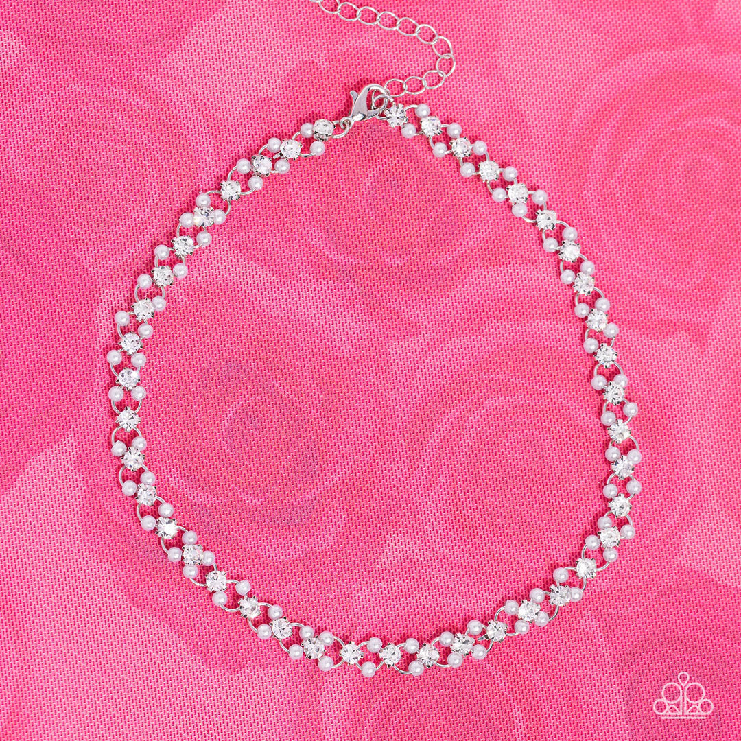 classycouture whitenecklace2 classycouture whitenecklace2