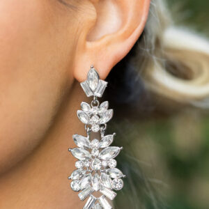 frozenfairytale whiteearrings1