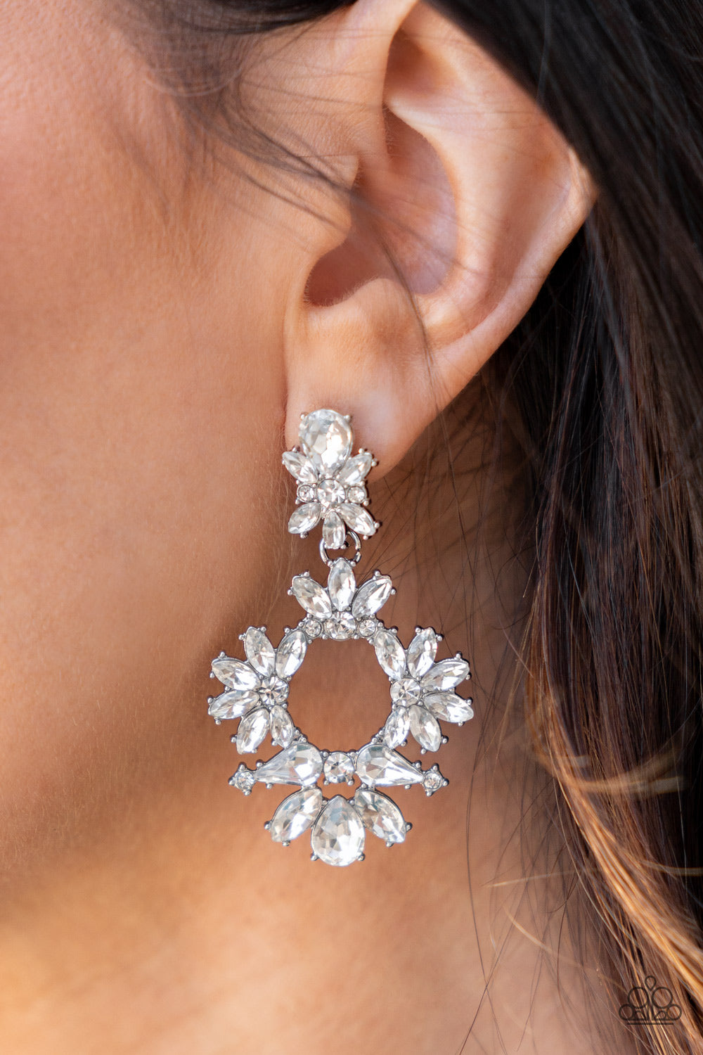 leavethemspeechless whiteearrings1 leavethemspeechless whiteearrings1