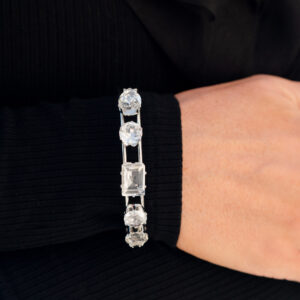 uniquelyuntapped whitebracelet1